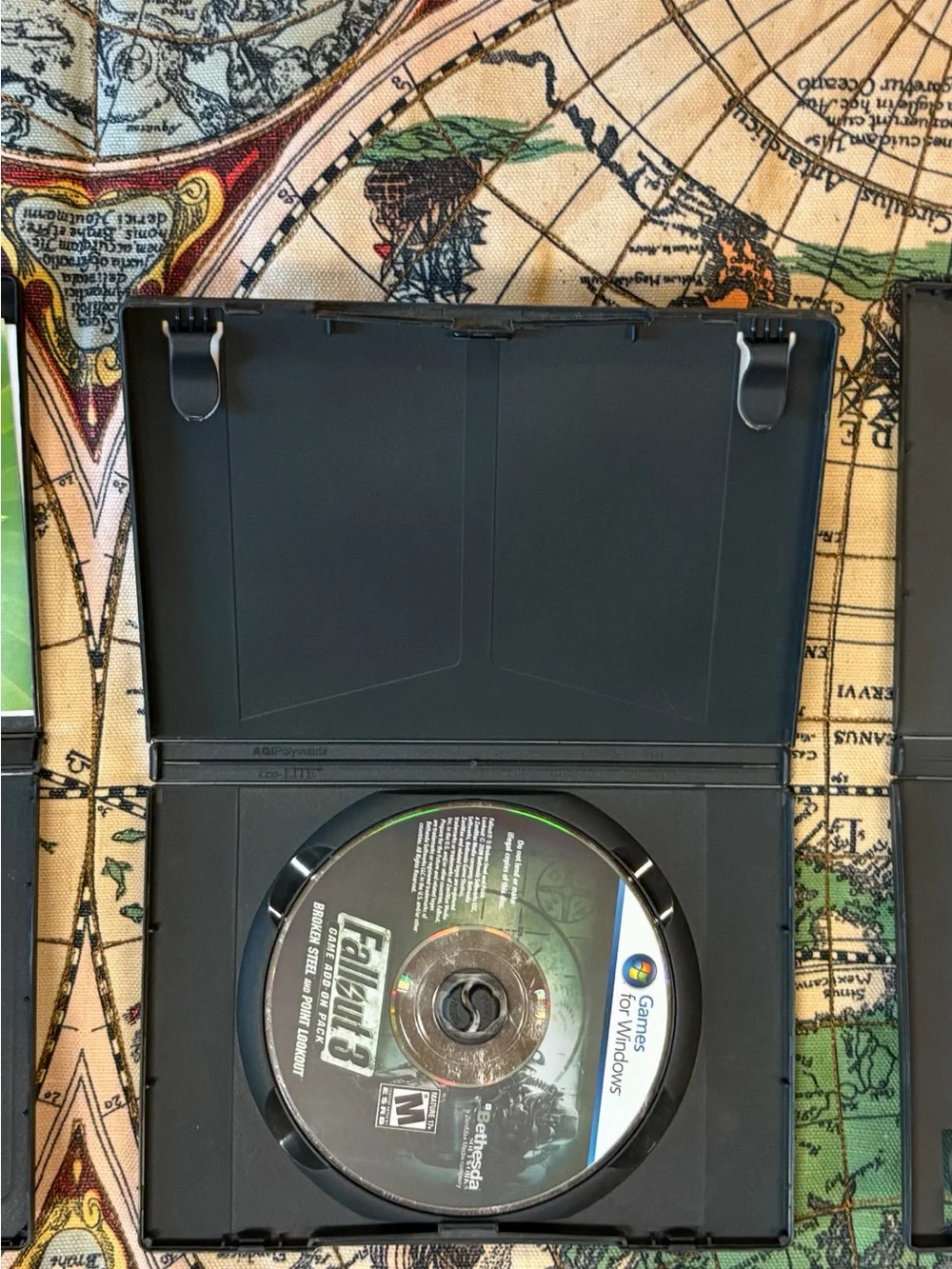 Fallout 3 PC Game - Black
